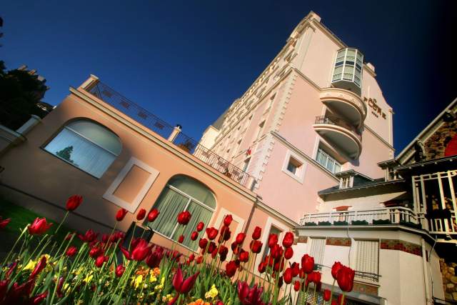 Princesse Flore Royat · Hôtel luxe 5 étoiles Clermont-Ferrand